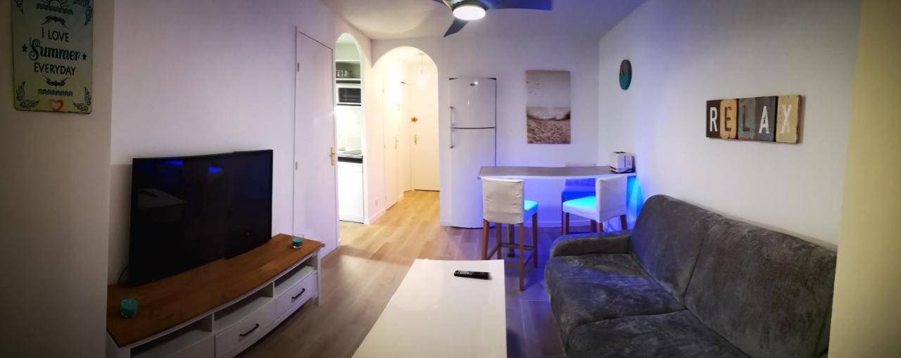 Appartement Avec Piscine Et Garage Proche Plage Et Commerces Ла-Сейн-сюр-Мер Екстер'єр фото