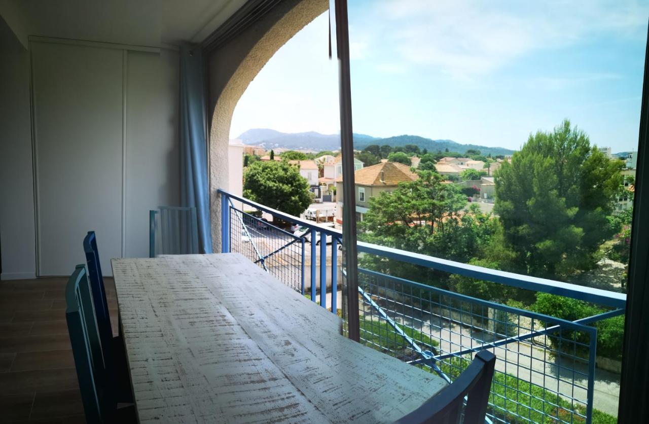 Appartement Avec Piscine Et Garage Proche Plage Et Commerces Ла-Сейн-сюр-Мер Екстер'єр фото